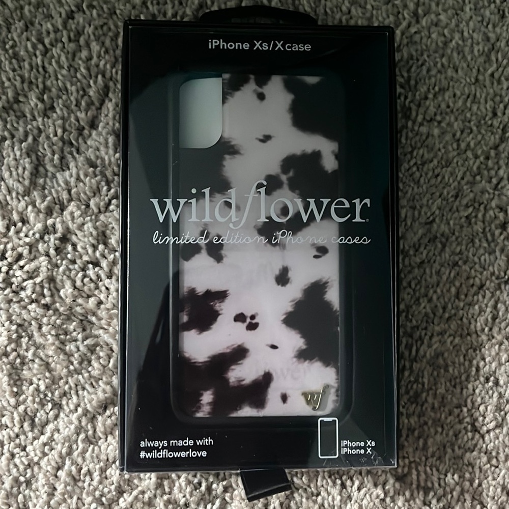 wildflower cow print iphone x/xs case